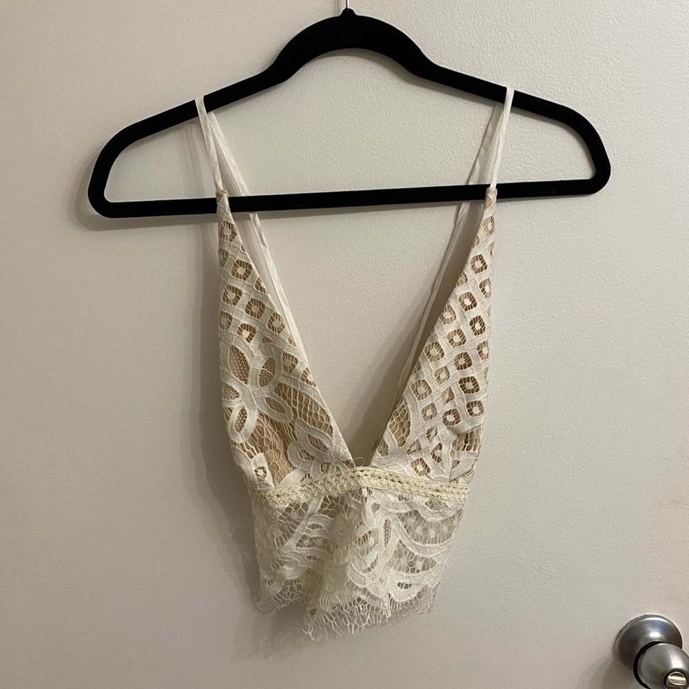 NWOT Tea & Cup White Lace Top Size small